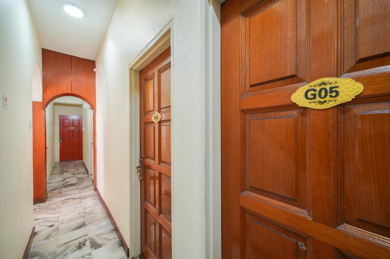 Отель Spot On 89645 Ong'S Court Джорджтаун Экстерьер фото